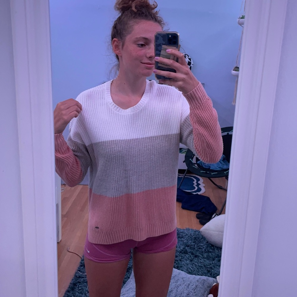 hollister colorblock sweater
